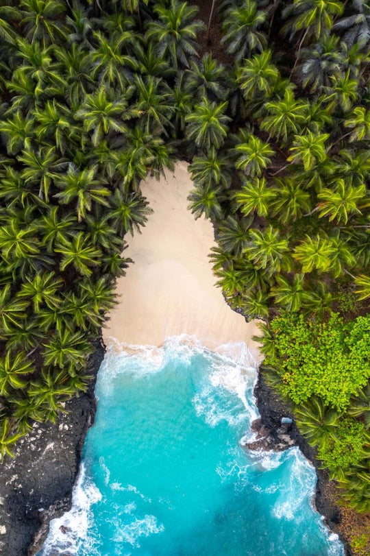 Aerial photograph of praia batteria on rolas island in sao tome and principe.